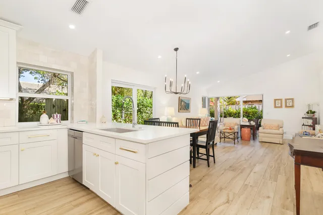 $8,000 | 15 Commodore Place, Palm Beach Gardens, FL 33418