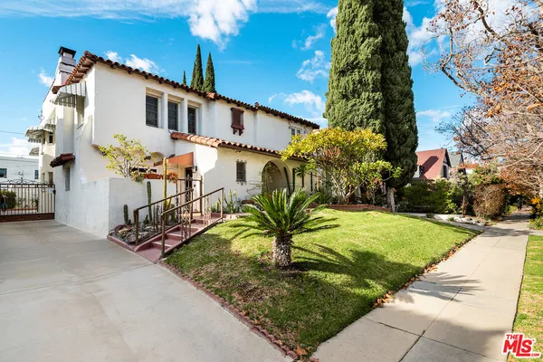 $6,595 | 119 North Orange Drive, Los Angeles, CA 90036
