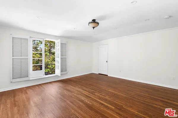 $6,595 | 119 North Orange Drive, Los Angeles, CA 90036
