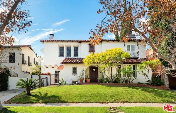 $6,595 | 119 North Orange Drive, Los Angeles, CA 90036