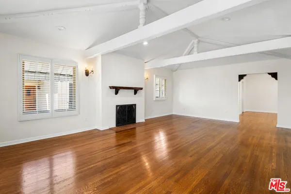 $6,595 | 119 North Orange Drive, Los Angeles, CA 90036