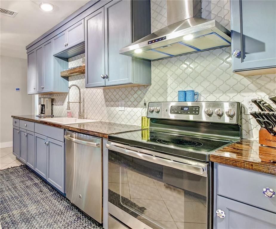 17405 Lebanon Road Fort Myers, FL 33967 - Photo 1 of 26 Renovated kitchen