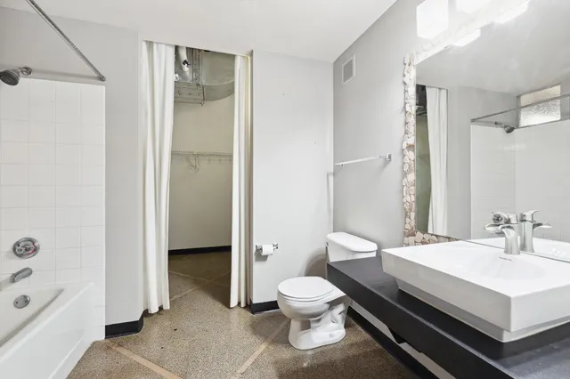 $154,900 | 350 St Peter Street, Unit 307, St. Paul, MN 55102