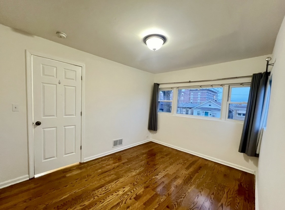 7421 64th Street Summit, IL 60501 - Photo 16 of 21