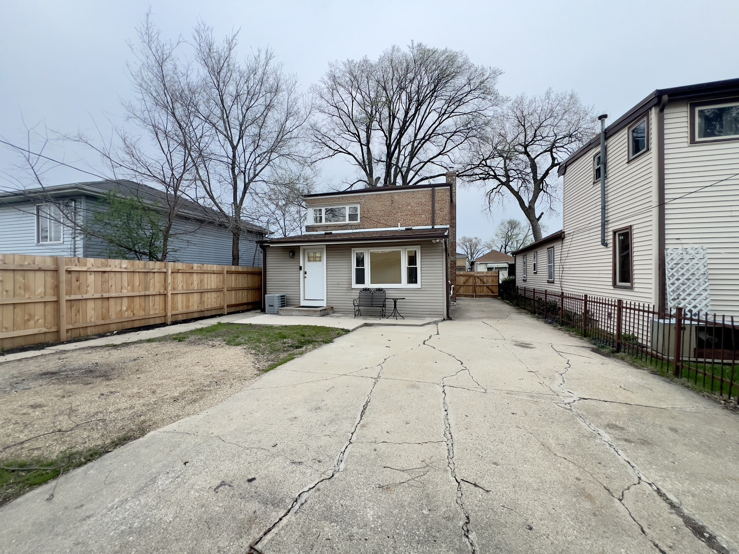 7421 64th Street Summit, IL 60501 - Photo 19 of 21