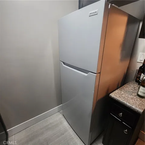 $1,800 | 7823 Normandie Avenue, Los Angeles, CA 90044