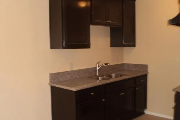 $1,800 | 7823 Normandie Avenue, Los Angeles, CA 90044