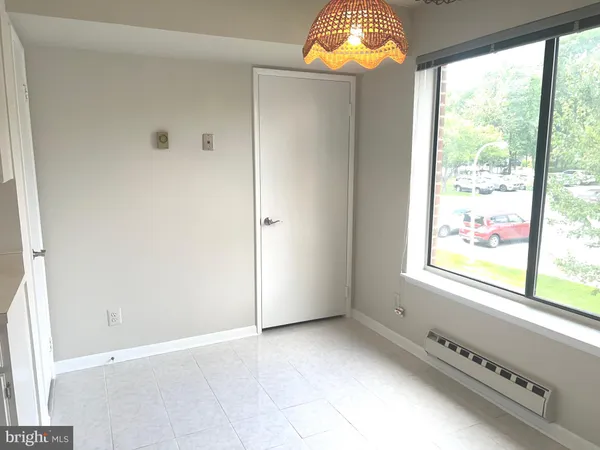 $2,988 | 15300 Beaverbrook Court, Unit 882B, Silver Spring, MD 20906