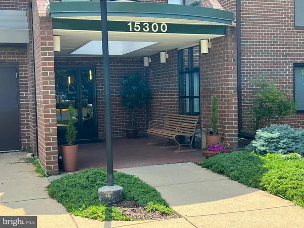 $2,988 | 15300 Beaverbrook Court, Unit 882B, Silver Spring, MD 20906