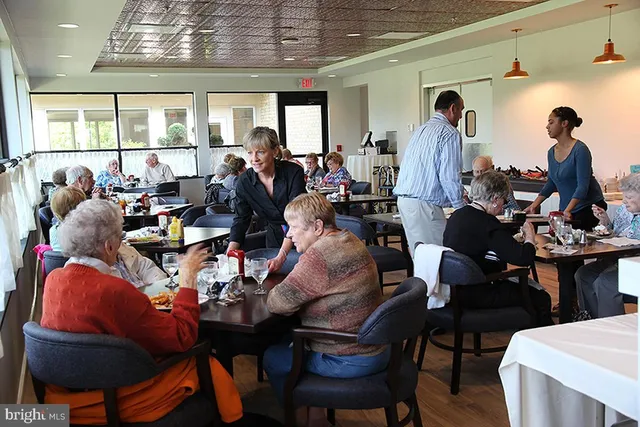 $3,300 | 15300 Beaverbrook Court, Unit 882B, Silver Spring, MD 20906