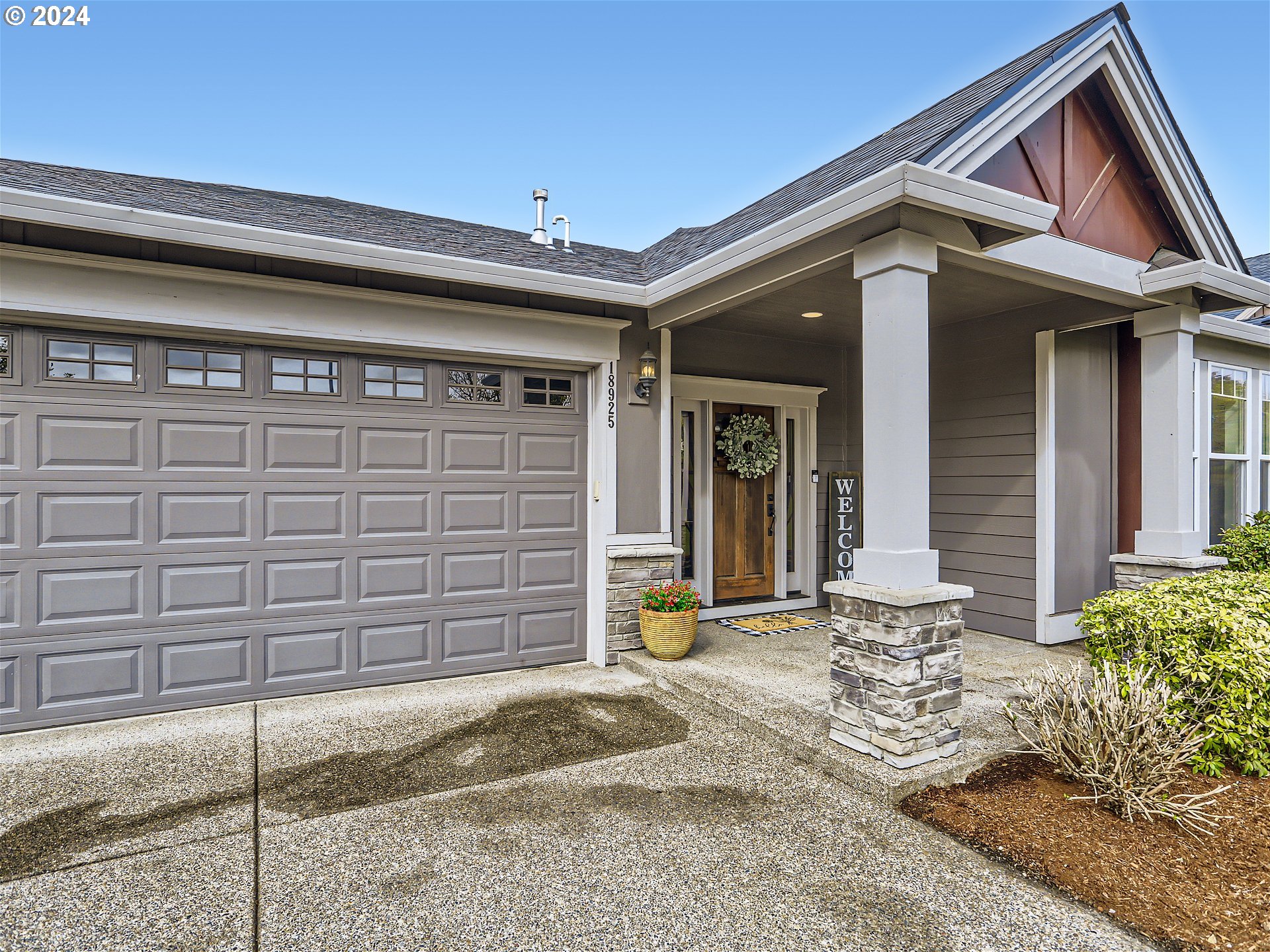 18925 Elder Road Oregon City, OR 97045 - Photo 3 of 28 Gallery Image 3