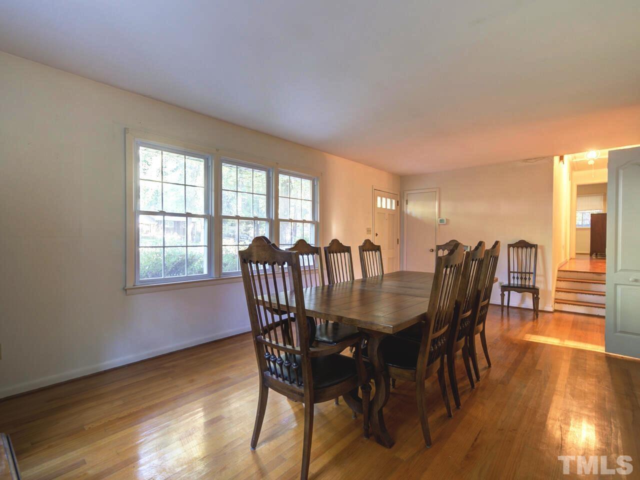 1305 Kingston Ridge Road Cary, NC 27511 - Photo 2 of 30
