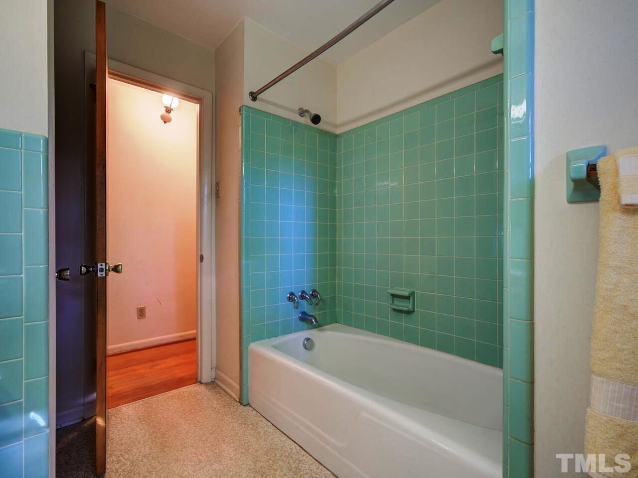 1305 Kingston Ridge Road Cary, NC 27511 - Photo 16 of 30