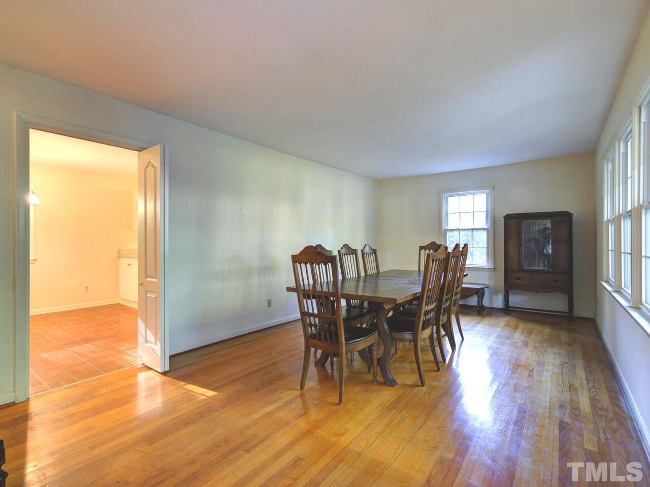 1305 Kingston Ridge Road Cary, NC 27511 - Photo 3 of 30