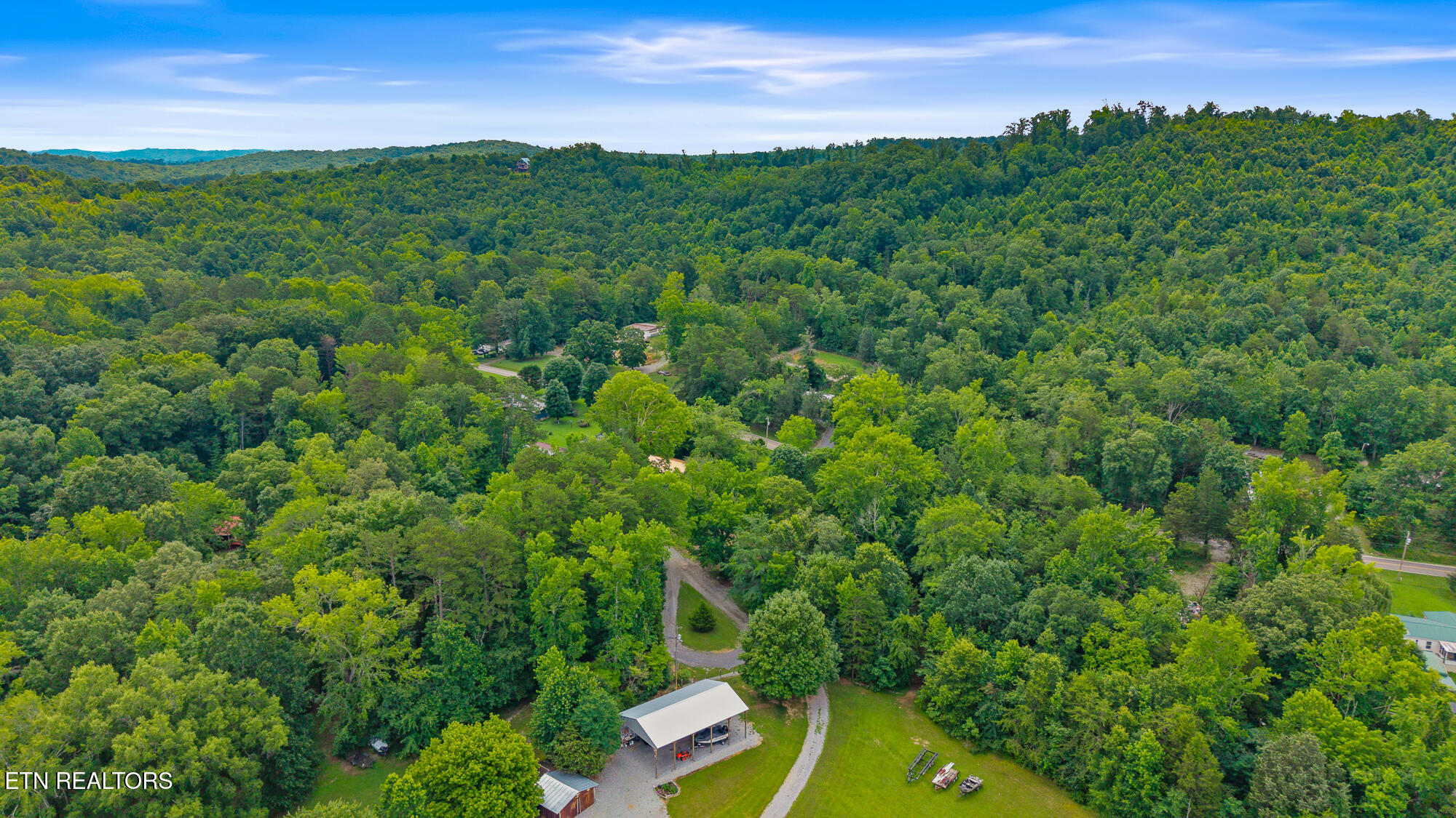195 Hicks Road Decatur, TN 37322 - Photo 10 of 15 195 Crisp Ln-8