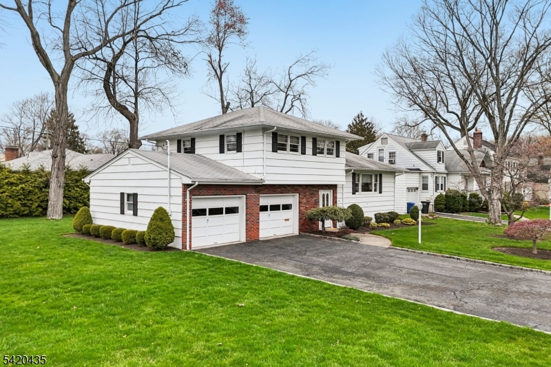 114 Pawnee Road Cranford, NJ 07016 - Photo 3 of 31