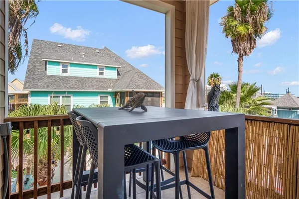 $730,000 | 1813 South 11th St Port, Unit 108, Port Aransas, TX 78373
