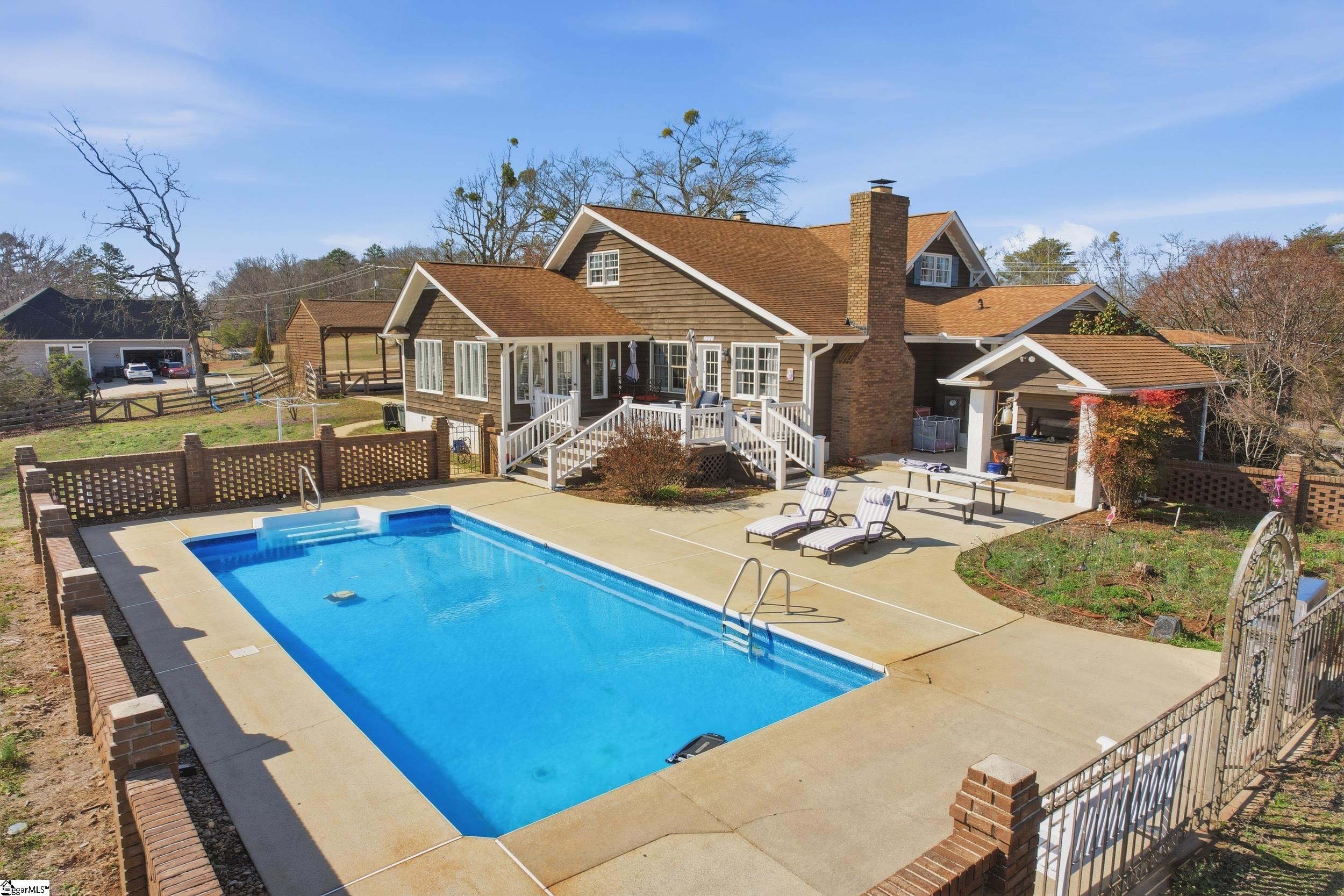 1303 Ansel School Road Greer, SC 29651 - Photo 33 of 44