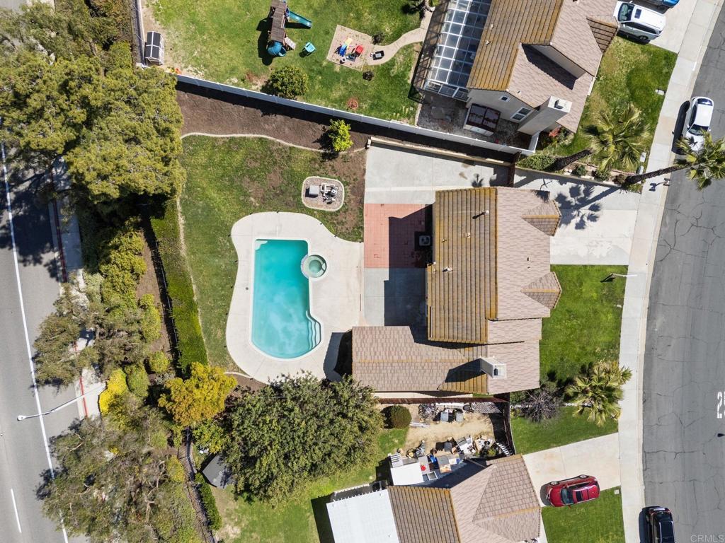 41910 Humber Drive Temecula, CA 92591 - Photo 5 of 40