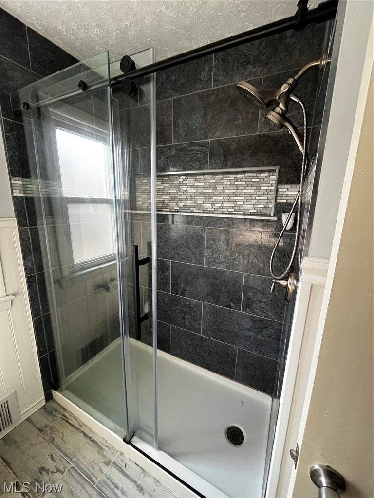 30824 Clarmont Road Willowick, OH 44095 - Photo 16 of 24 Bathroom with an enclosed shower