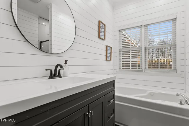 $349,000 | 14707 Village Loop, Abingdon, VA 24210