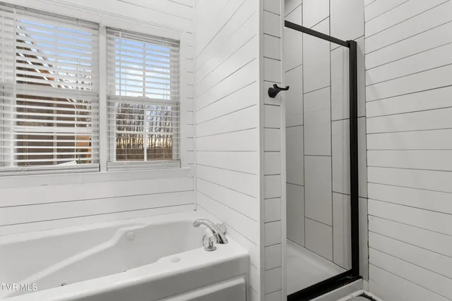 $349,000 | 14707 Village Loop, Abingdon, VA 24210