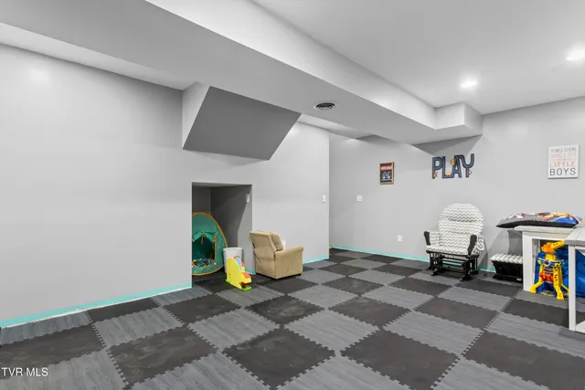 $349,000 | 14707 Village Loop, Abingdon, VA 24210