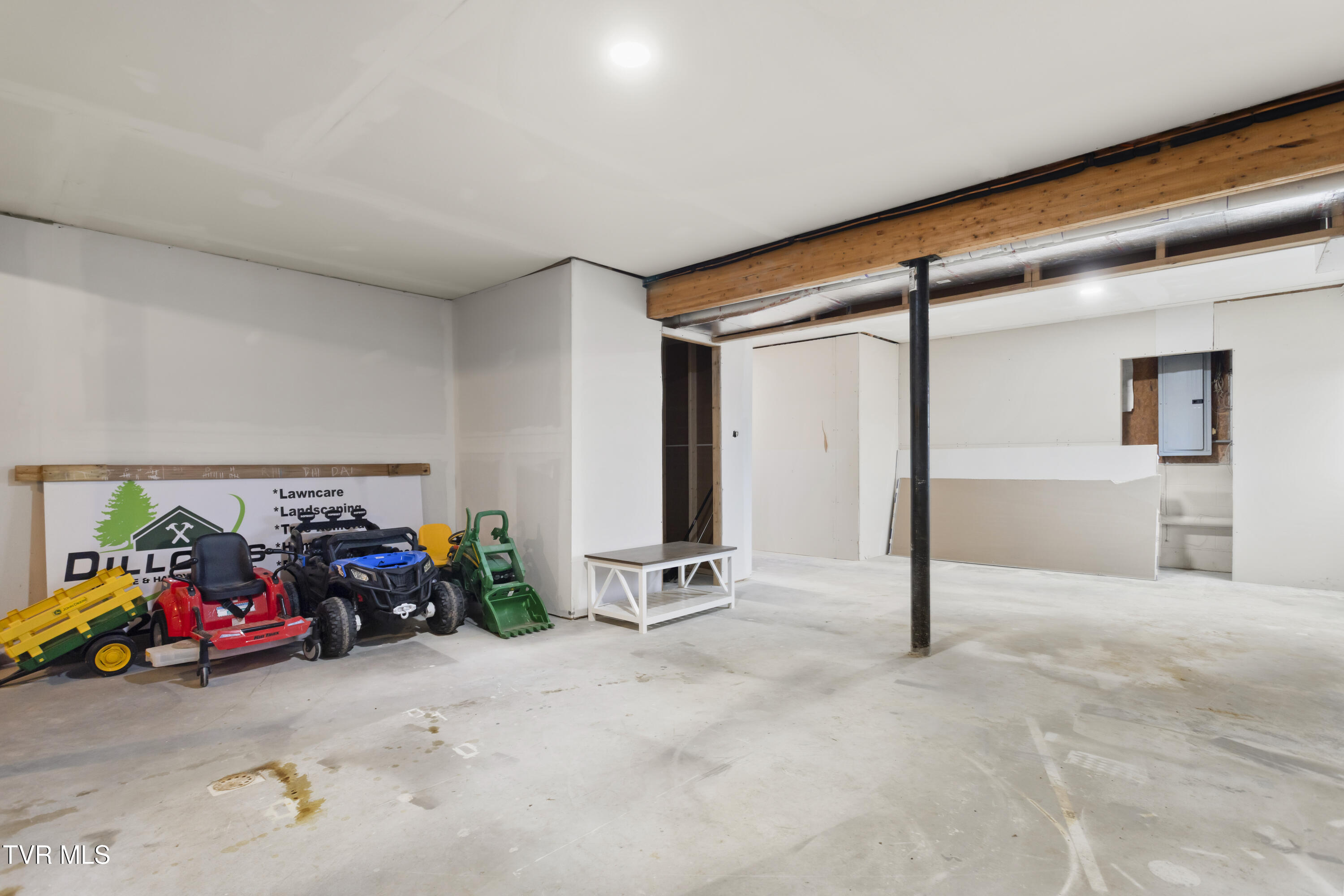 14707 Village Loop Abingdon, VA 24210 - Photo 41 of 44 177A9563