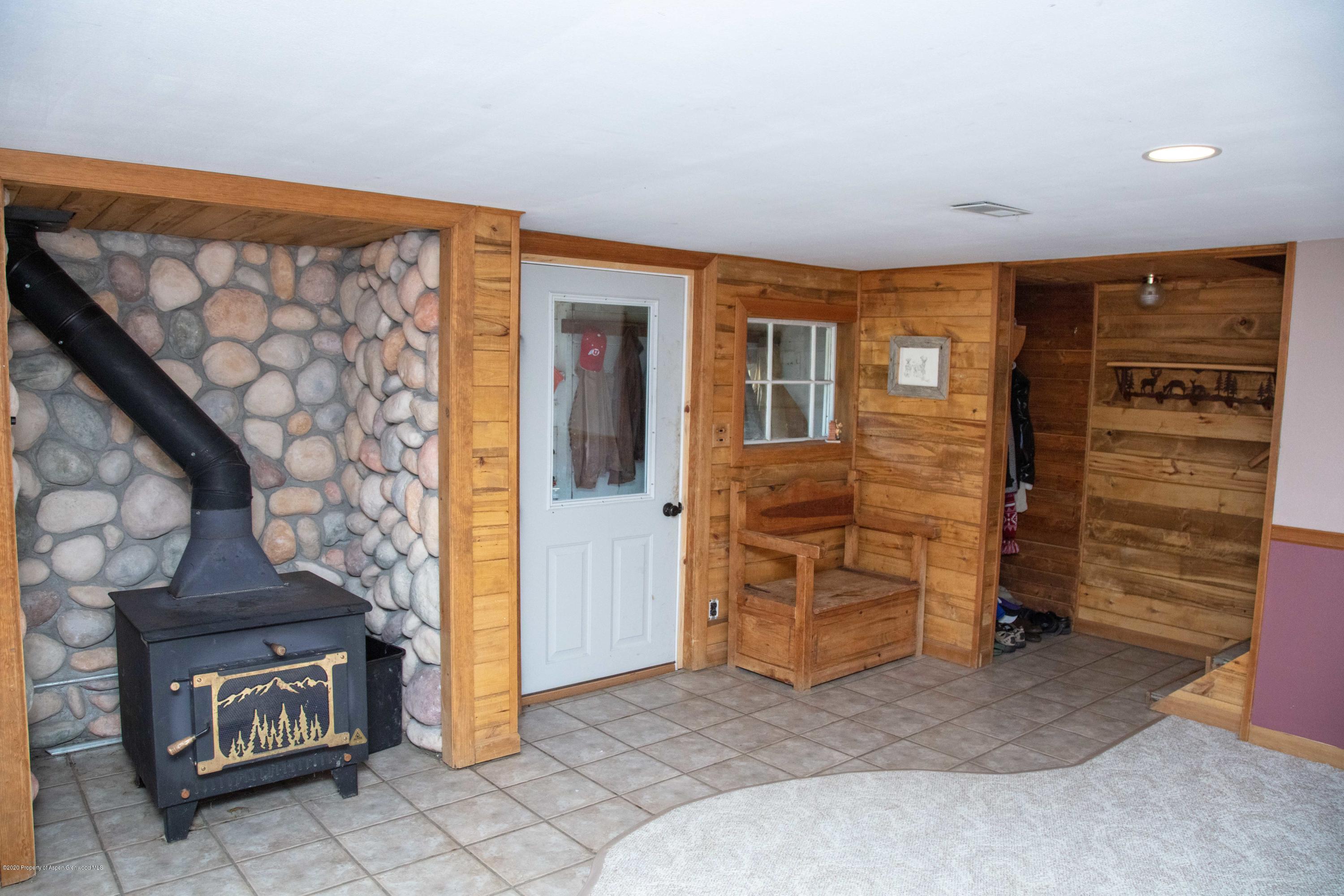 474 Highway 317 Hamilton, CO 81638 - Photo 14 of 31 a view of livingroom with furniture