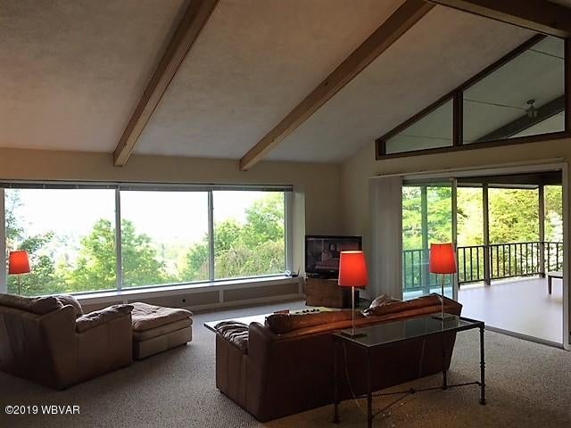 80 Selkirk Road Williamsport, PA 17701 - Photo 8 of 17 Living Room