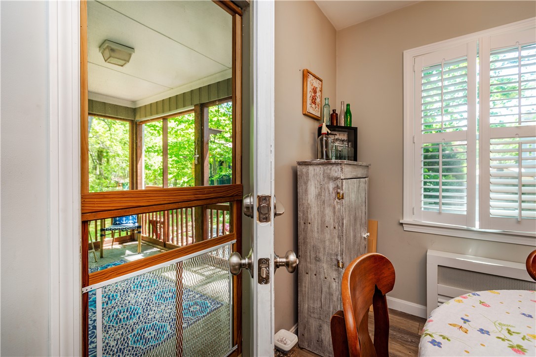 220 Alvin Street Warwick, RI 02886 - Photo 12 of 45