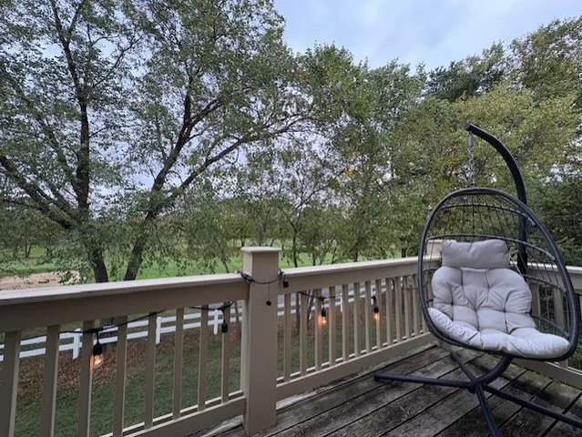 $309,900 | 160 Inverness Court, Unit A, Elk Grove Village, IL 60007