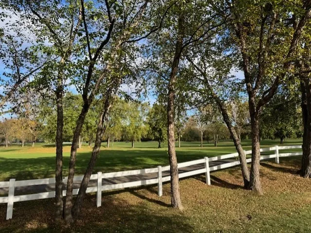 $309,900 | 160 Inverness Court, Unit A, Elk Grove Village, IL 60007