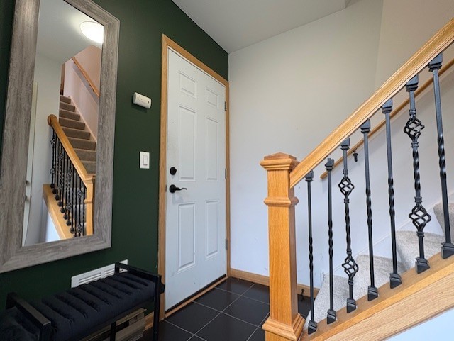 160 Inverness Court, Unit A Elk Grove Village, IL 60007 - Photo 2 of 19