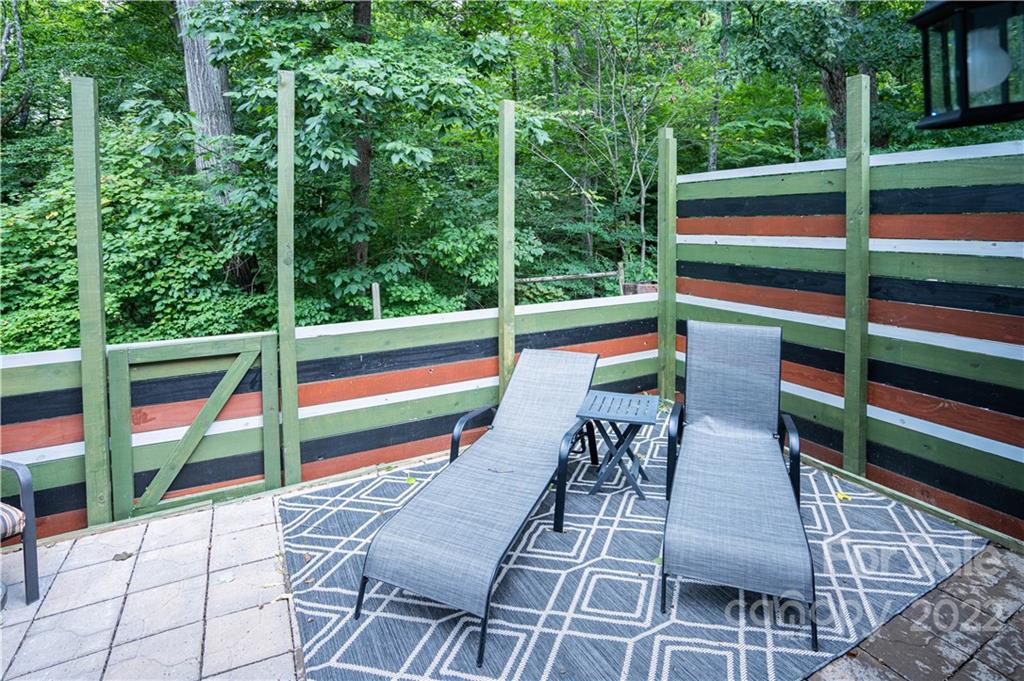 1517 Hart Road Charlotte, NC 28214 - Photo 14 of 28 Gallery Image 14
