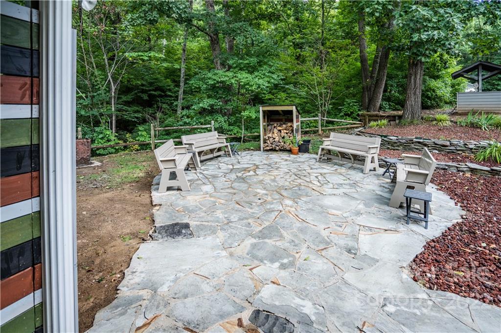 1517 Hart Road Charlotte, NC 28214 - Photo 23 of 28 Gallery Image 23