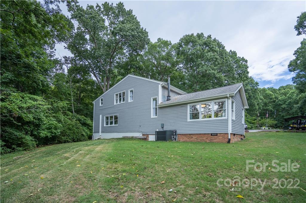 1517 Hart Road Charlotte, NC 28214 - Photo 24 of 28 Gallery Image 24