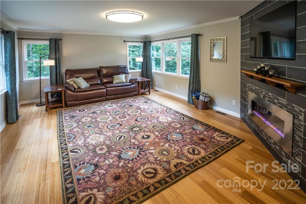 1517 Hart Road Charlotte, NC 28214 - Photo 7 of 28 Gallery Image 7