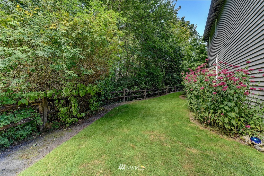 3704 Maple Road Lynnwood, WA 98037 - Photo 30 of 30 a view of yard with green space