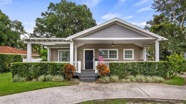 $950,000 | 208 Brewer Avenue, Winter Park, FL 32789