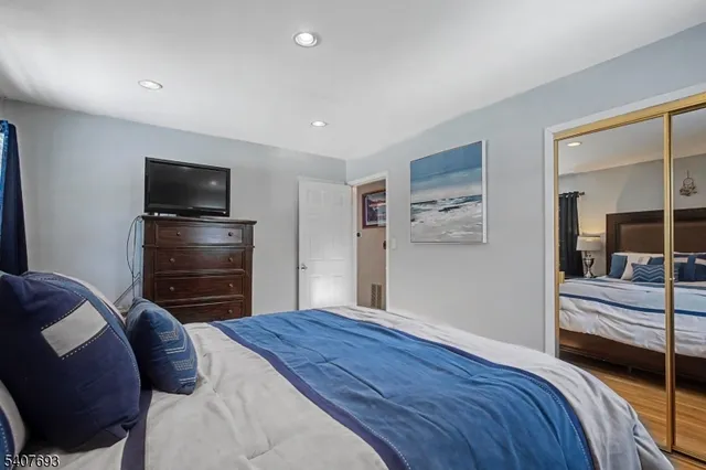 $615,000 | 5 Downstream Drive, Flanders, NJ 07836