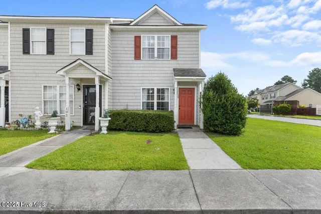 $1,250 | 100 Ashwood Drive, Jacksonville, NC 28546