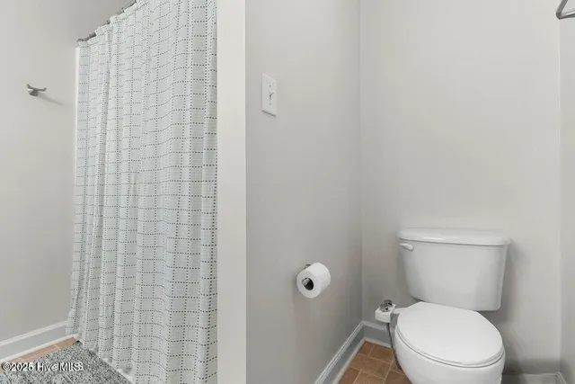 $1,250 | 100 Ashwood Drive, Jacksonville, NC 28546