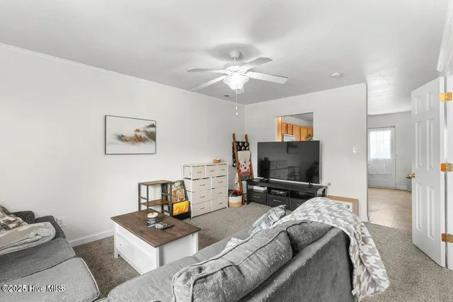 $1,250 | 100 Ashwood Drive, Jacksonville, NC 28546