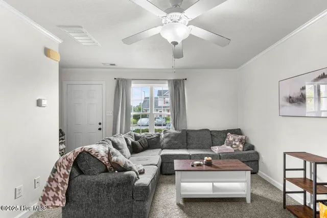 $1,250 | 100 Ashwood Drive, Jacksonville, NC 28546