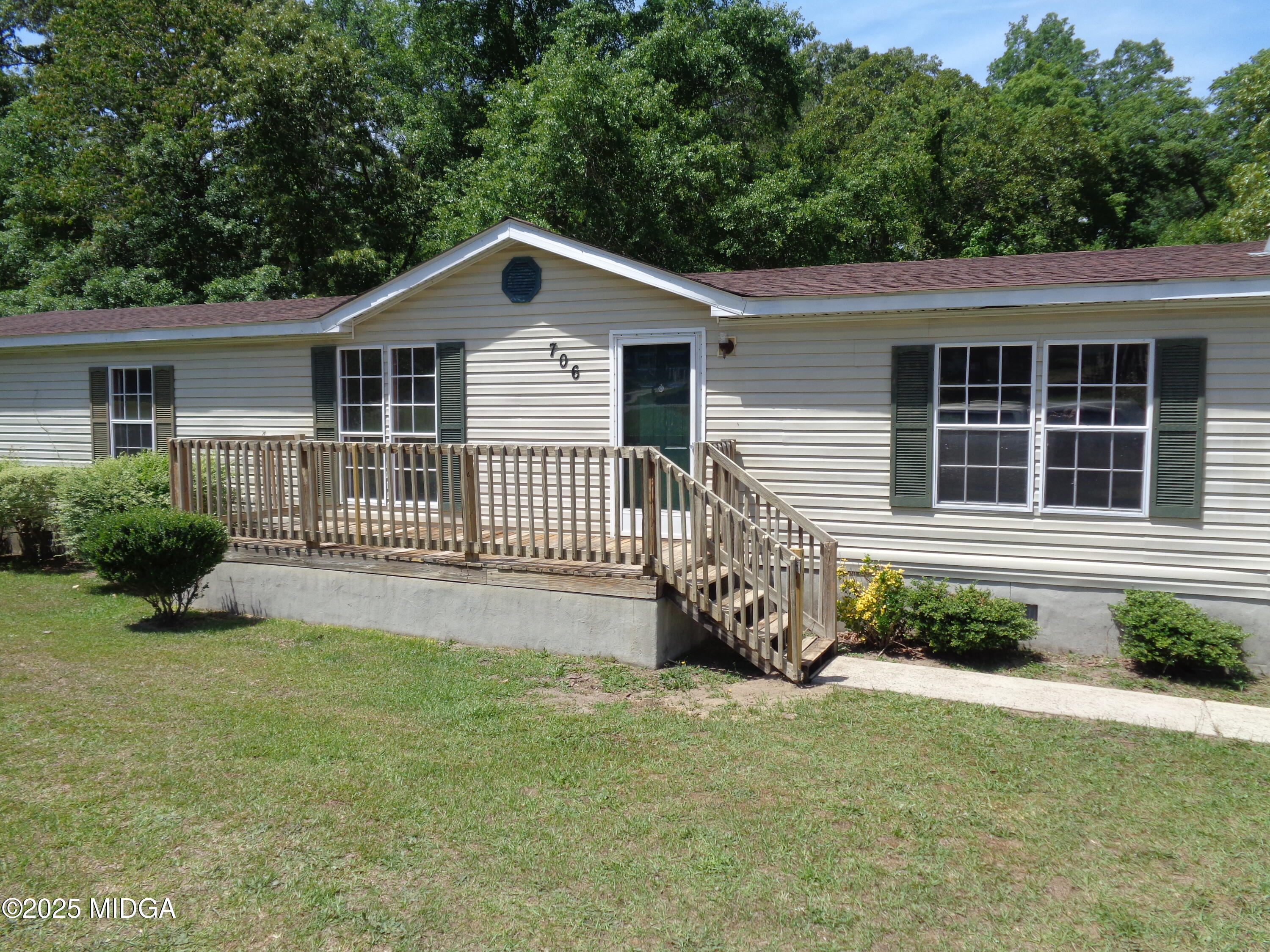 706 Chapman Road Macon, GA 31211 - Photo 2 of 32 DSC00433