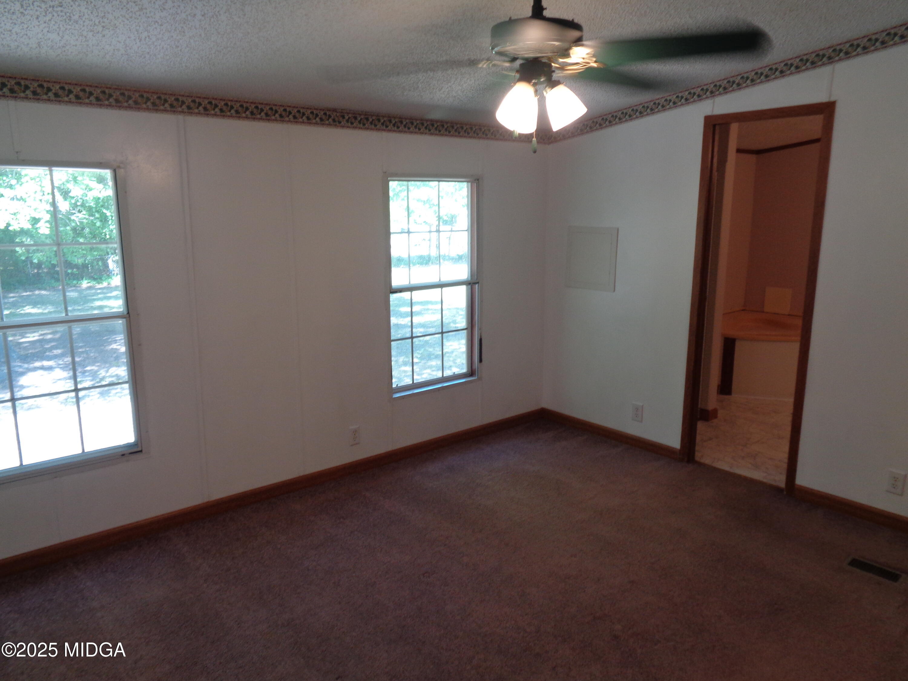 706 Chapman Road Macon, GA 31211 - Photo 7 of 32 DSC00406