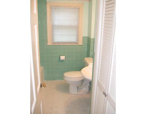 81 Harwich Road West Springfield, MA 01089 - Photo 9 of 10 Gallery Image 9