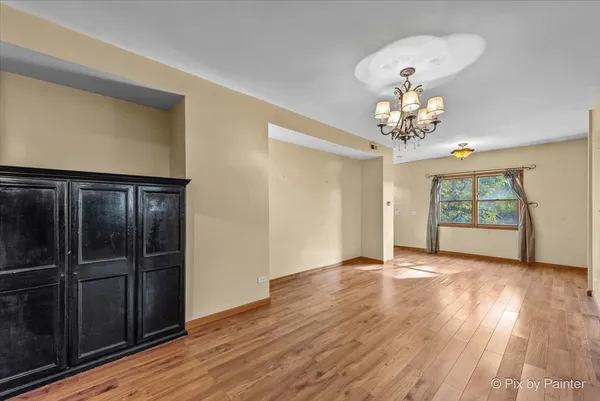$3,400 | 31 West Harrison Road, Lombard, IL 60148
