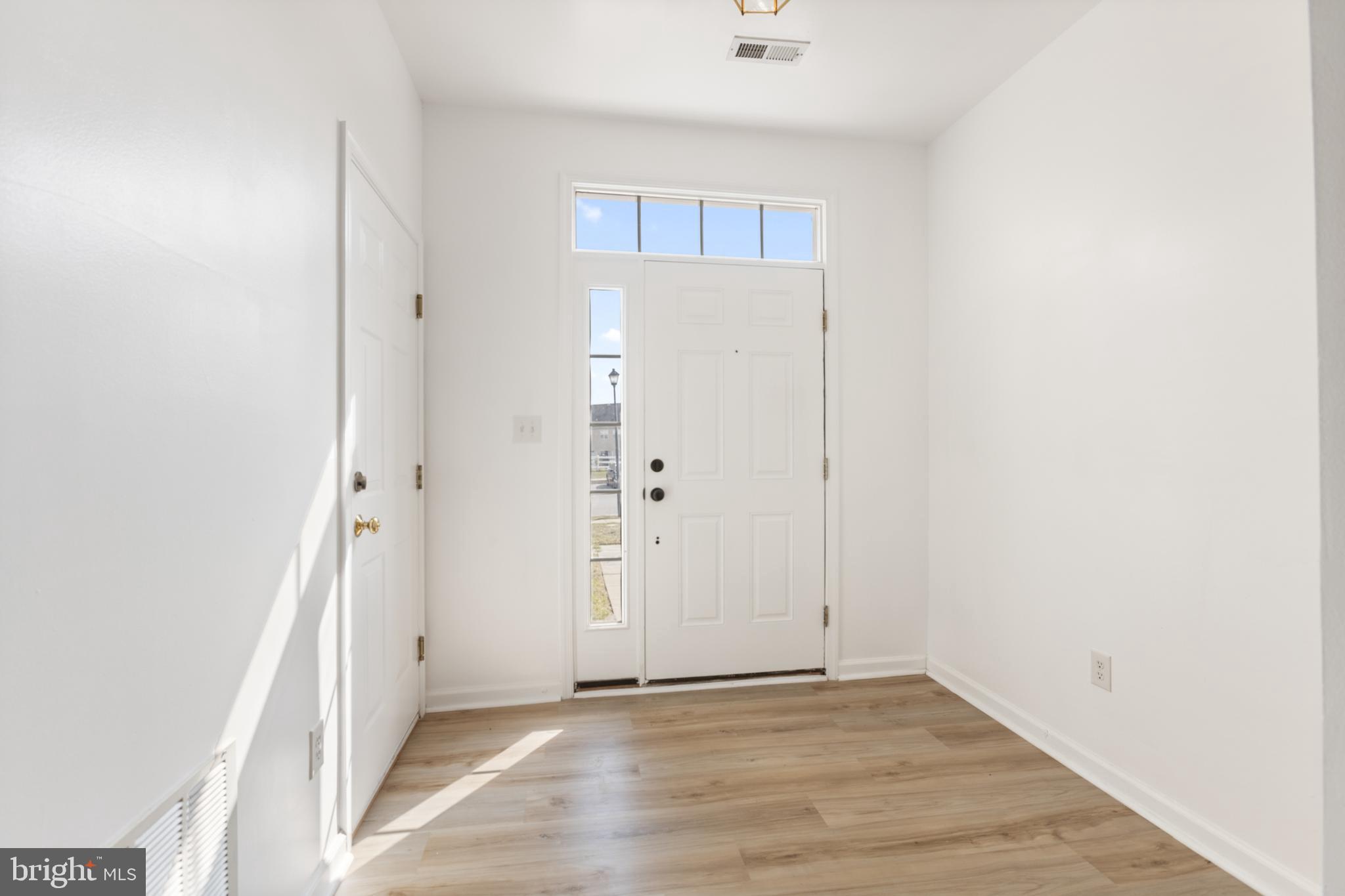 62 Springfield Circle Middletown, DE 19709 - Photo 6 of 48 Foyer